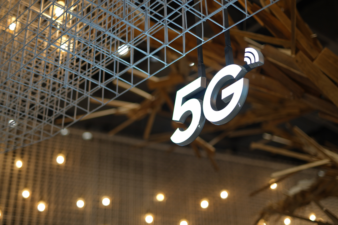 The 5G Frontier: How Private Networks Are Reshaping U.S. Enterprises